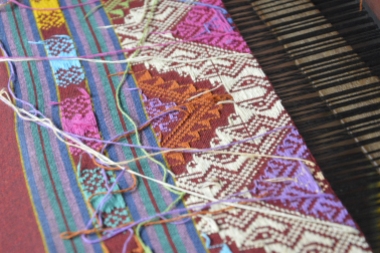 Weaving intricate and colorful patterns